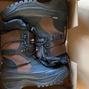 Men’s SNOW BOOTS - BAFFIN - NIB 12